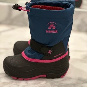Little Girls Kamik size 12 boots never worn NWOT